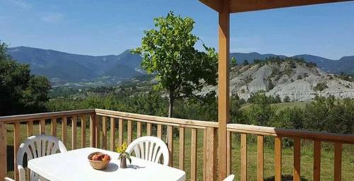 Camping 4 étoiles - Piscine - ccbacgb