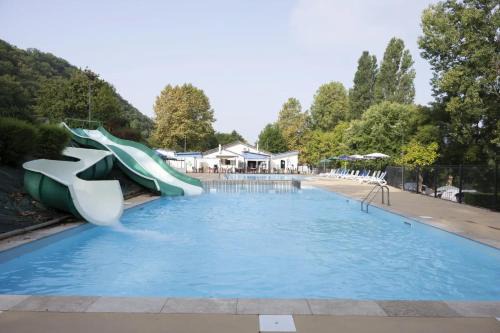 Camping 4 étoiles - Piscine - ccbfhbf