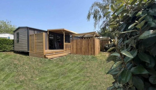 Camping 4 étoiles - Piscine - efchai