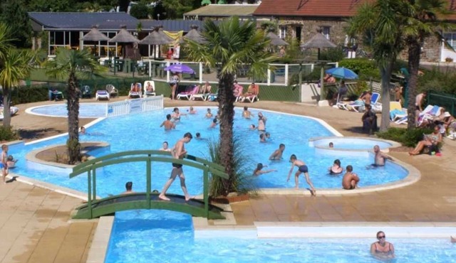 Camping 4 étoiles - Piscine - ccafgeb