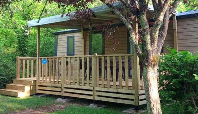 Camping 4 étoiles - Piscine - eeiigd