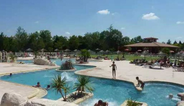 Camping 4 étoiles - Parc aquatique - eecgdh