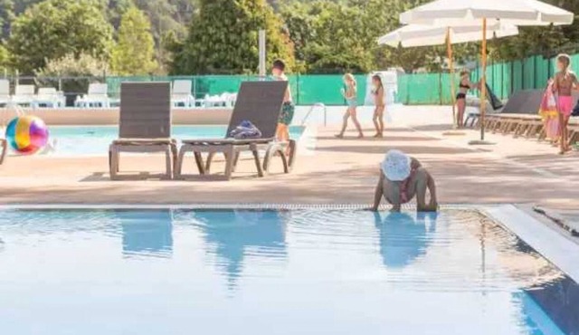 Camping 4 étoiles - Parc aquatique - eecgcg