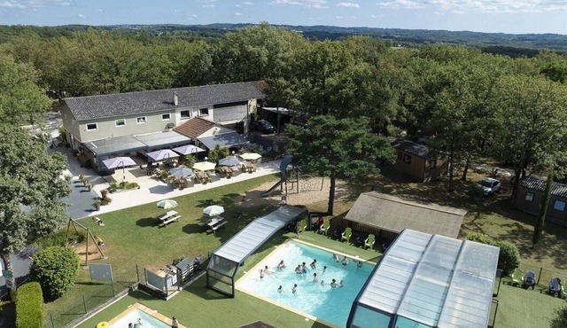 Camping 4 étoiles - Piscine - eeihec