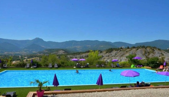 Camping 4 étoiles - Piscine - ccbacg0