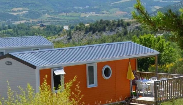 Camping 4 étoiles - Piscine - ccbacgg