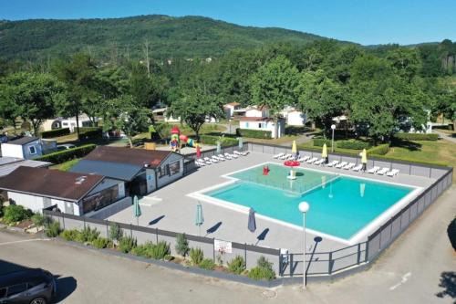 Camping 4 étoiles - Piscine - ccbeece