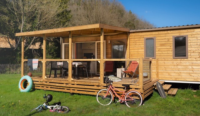 Camping 4* | Lac à 300m | Sarlat à 10 km