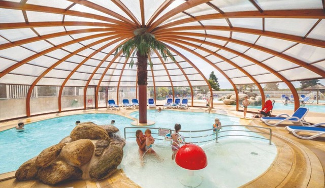 Camping 5* | Mobil-home TV + Plancha 6p | Piscine