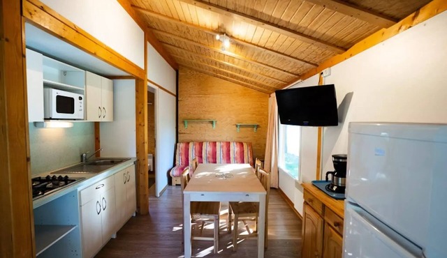 Camping Alpes Dauphiné * - Chalet Alizé 2 bedrooms 35m² 6 people