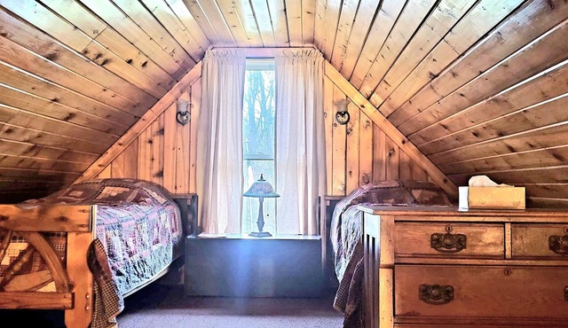 Camping at its finest! Bring your hunting party, sleeps 12ppl