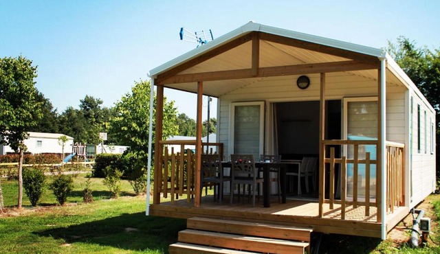 Camping Au Pré de l'Étang