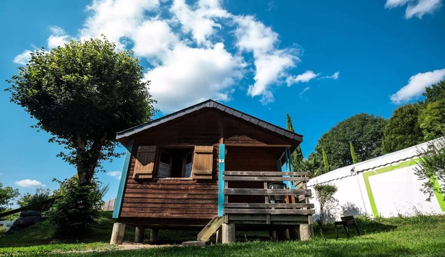 Camping Beau Rivage * - Chalet Malin 13m2 - 1 bedroom with toilet- shower to the sanitary of the campsite - 4 people
