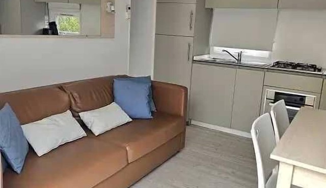 Camping - ccbbcab - Two Bedroom Apartment, Sleeps 6