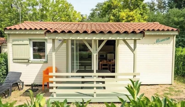 Camping du Lac* - 3 room cottage 6 people - per night