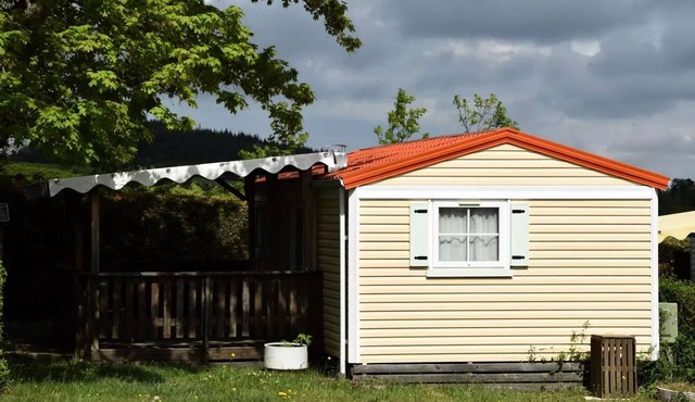 Camping de la Belle Etoile * - Mobile home Mercure comfort 2 bedrooms terrace 4 people