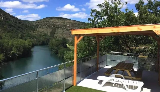 Camping de la Cascade * - Super Cordelia AIR-CONDITIONED Mobil Home 32m² PANORAMIC VIEW! - 3 CH - Television (Friday/Friday in July and August) 6 people