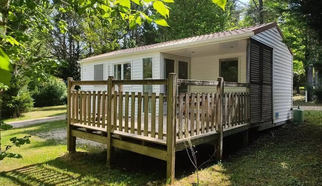 Camping de la Grande Prade * - Residence Mobile comfort Acacias with semi-covered terrace 12 m2 equipped with air conditioning 4 people