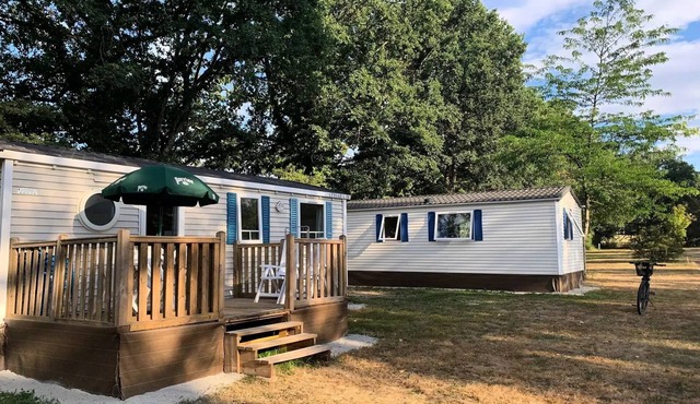 Camping des Bains * - Mobile home 3 bedrooms 4 to 6 people - 4 pers. included in the tariff