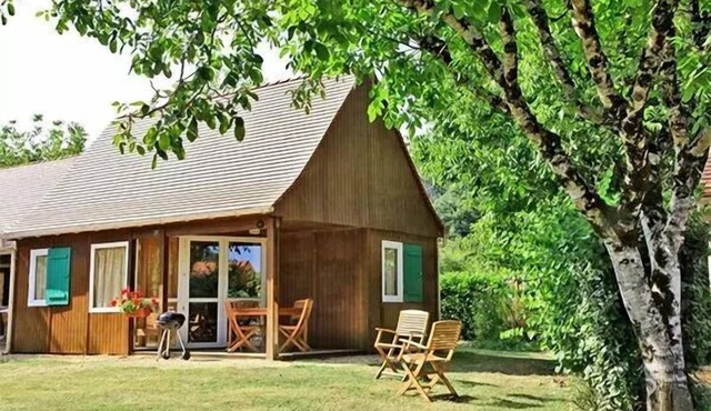 Camping Domaine de Soleil Plage* - Chalet Classic 3 rooms 4 adults + 1 children with air conditioning - TV