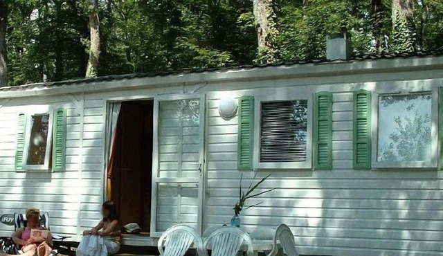 Camping du Bois de Reveuge**** - Classic Mobile Home 3 Rooms 5 People