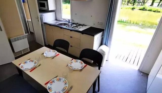 Camping du Bois de Reveuge**** - Mobile Home Classic + 3 rooms for 5 people
