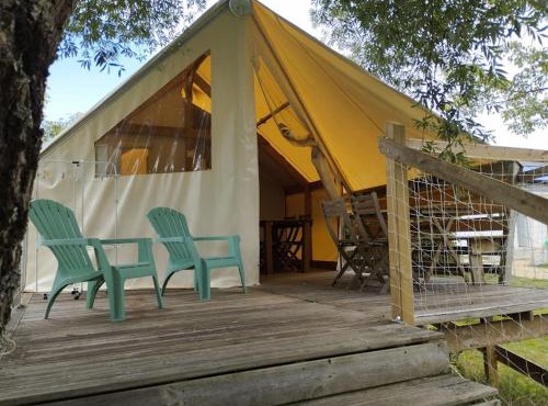 Camping du pont d'Oust
