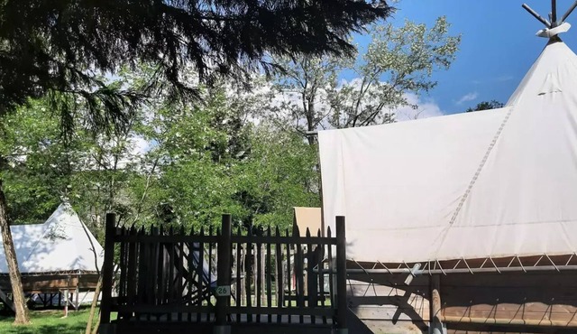 Camping du Viaduc* - Tent Lodge Tipi 3 rooms 4 People Without Sanitary
