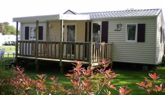 Camping Entre Terre et Mer * - Eco mobile home (3 bedrooms) 6 people