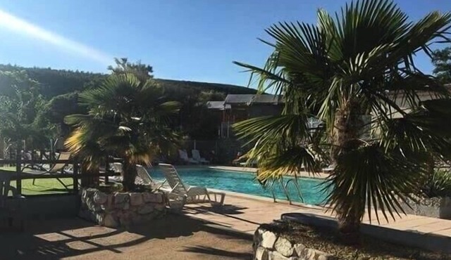 Camping Flower l'Epi Bleu* - Free Flower 3 room apartment for 5 people without sanitary facilities