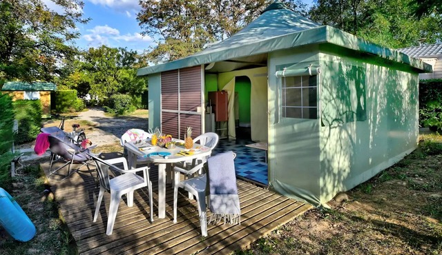 Camping Flower la Châtaigneraie* - Bungalow Funflower 3 rooms 4/6 people Without Sanitary