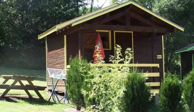 Camping Flower La Rochelambert * - Green cabin for 4 people without toilets