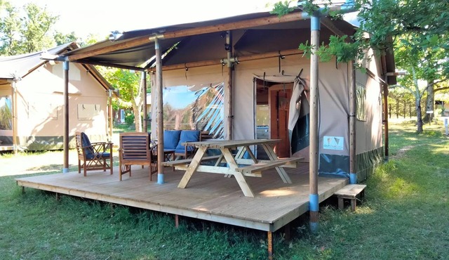 Camping Fontaine Du Roc* - Lodge Tent 3 Rooms 4 People Without sanitary facilities