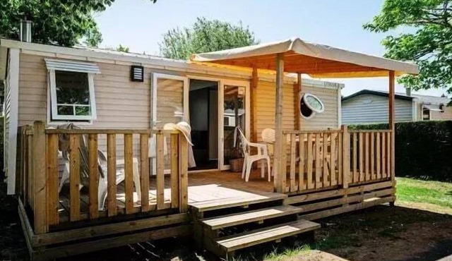 Camping Le Château de Galaure* - Comfort XL 3-room mobile home 4 adults + 2 children