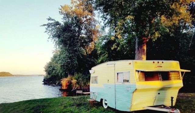 Camping in a Vintage Shasta Camper with Kayaking!