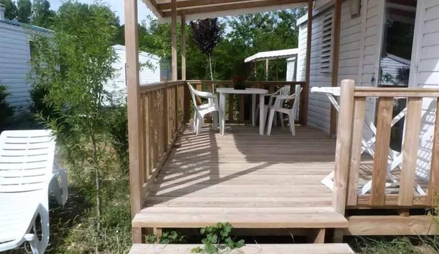 Camping L'Eau Vive *** - Mobile Home 3 rooms 4 people