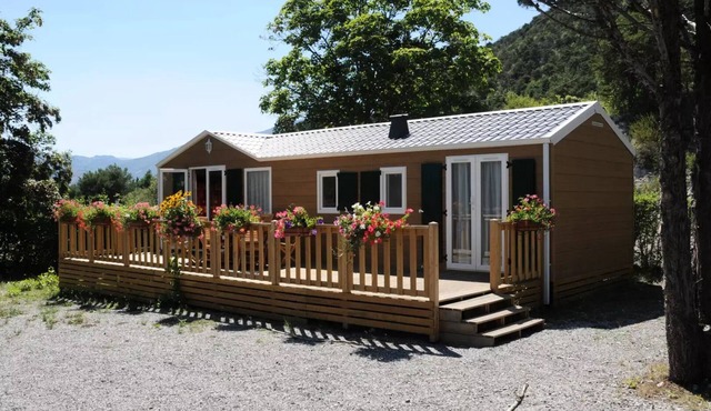 Camping l'Ecrin du Lac * - Chalet 3 Rooms 4/6 People Air Conditioned + TV
