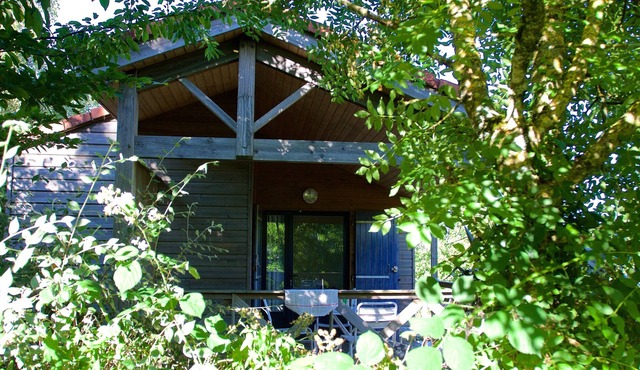 Camping La Chagnée - chalet vert