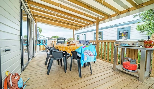 Camping L'Océan* - Mobile Home Family TV Plancha 4 rooms 6 people