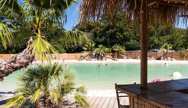 Camping La Clairière**** - Premium 3-room chalet for 4 people, air-conditioned + TV