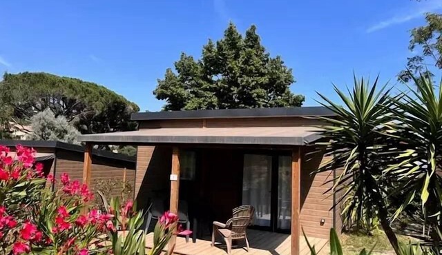 Camping la Provençale * - Chalet Premium Getaway 2 bedrooms 4 people