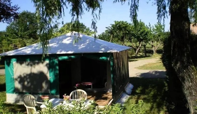 Camping La Rouvière Les Pins* - 3 Room Canvas Bungalow 4 People