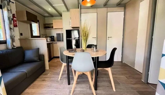 Camping La Venise Verte * - PREMIUM chalet 39m² (2 bedrooms) including covered terrace + TV for 4 people