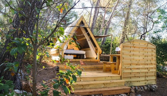 Camping Le Beau Vézé* - Mini Cinnamon Lodge 1 room 2 persons Without Bathroom