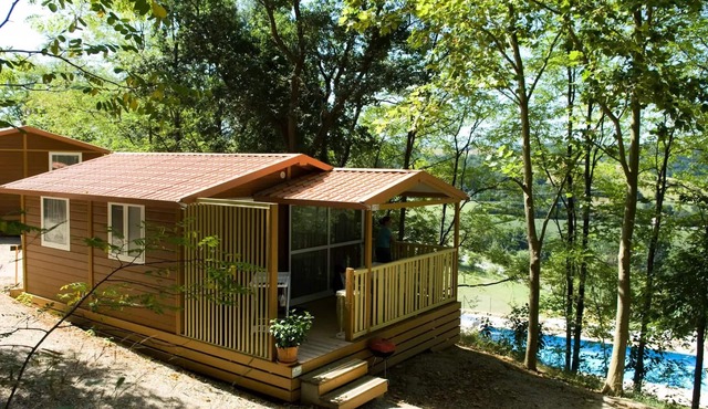 Camping le Bourdieu * - Cottage 1 to 5 people 5 people