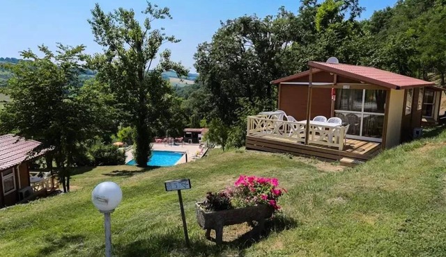 Camping le Bourdieu * - Cottage 1 to 4 people 4 people