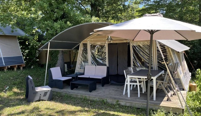 Camping Le Clou - Lodge de Luxe