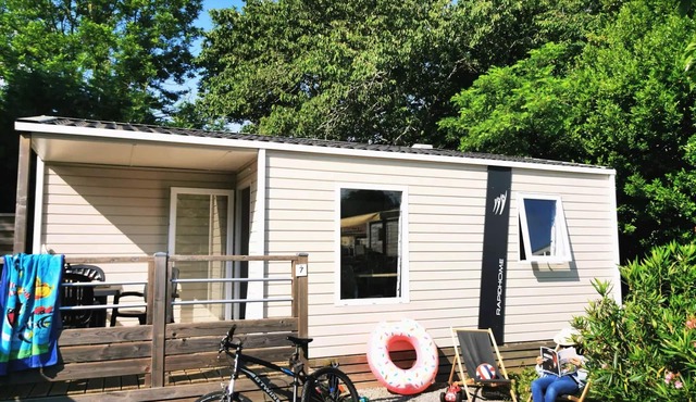 Camping Le Coin Charmant * - Family mobile home - 26m² - 2 bedrooms - air conditioning 4 people
