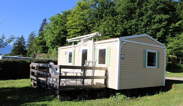 Camping Le Balcon de Chartreuse* - Lilac mobile home 3 rooms 4/6 people
