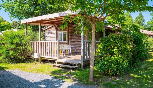 Camping Le Paradis * - Chalet “Le Lys” 2 bedrooms DIM - SUN 4 people